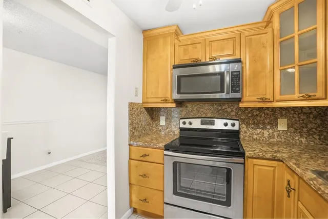 $65,000 | 9081 Sunrise Lakes Boulevard, Unit 214, Sunrise, FL 33322