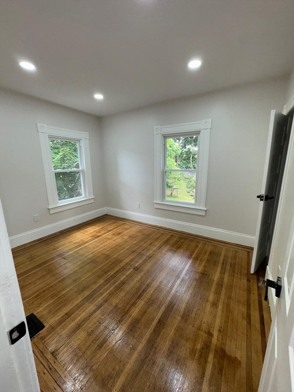 86 Amherst Street Springfield, MA 01109 - Photo 33 of 38