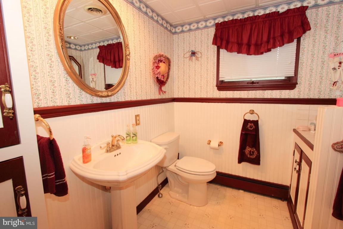 631 Kissel Hill Road Lititz, PA 17543 - Photo 14 of 20