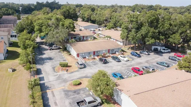 $1,150 | 1400 Strawberry Place, Unit 6, Plant City, FL 33563