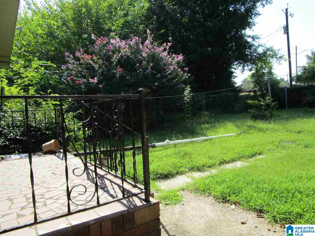 313 60th Street Fairfield, AL 35064 - Photo 4 of 6