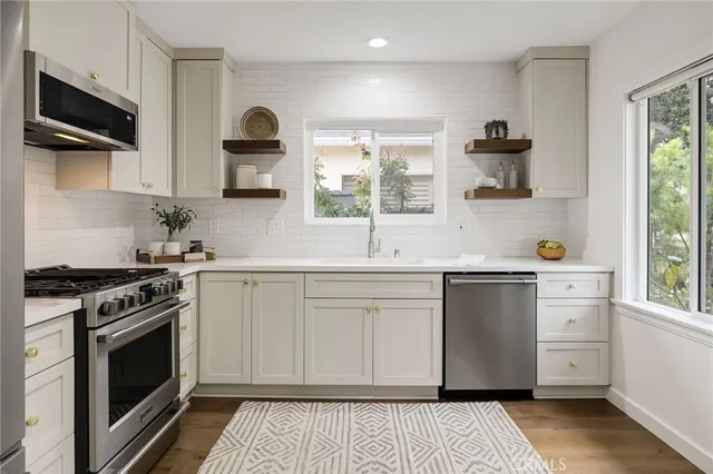 $1,299,000 | 1023 Acacia Avenue, Torrance, CA 90501