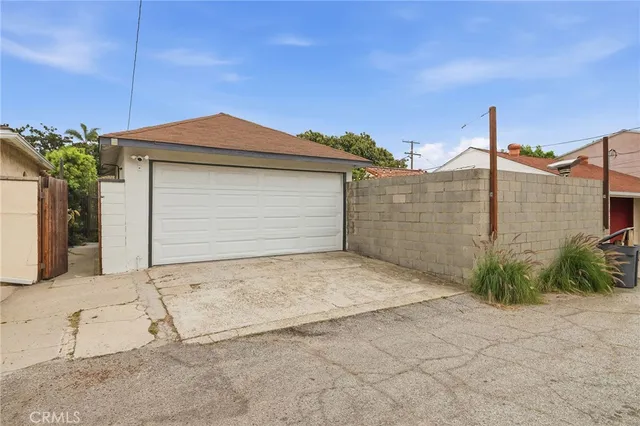 $1,299,000 | 1023 Acacia Avenue, Torrance, CA 90501
