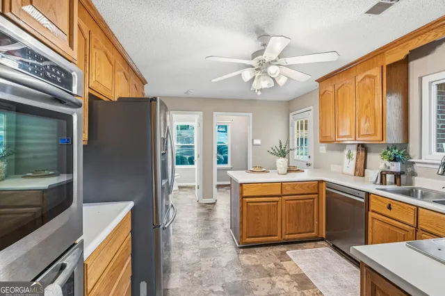 $280,000 | 107 Laurel Oak Lane, Warner Robins, GA 31093