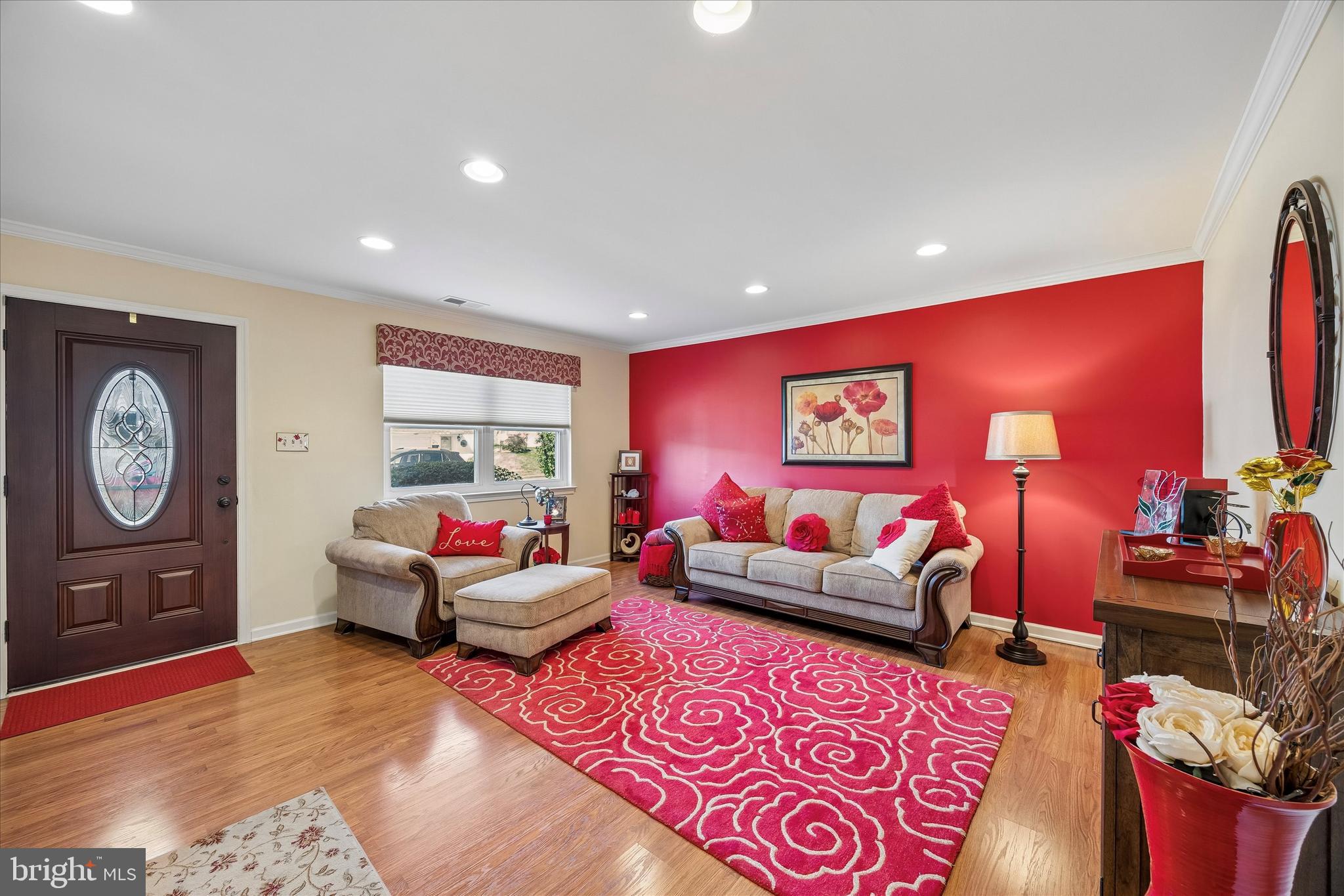 9841 Cowden Street Philadelphia, PA 19115 - Photo 2 of 24 Livingroom