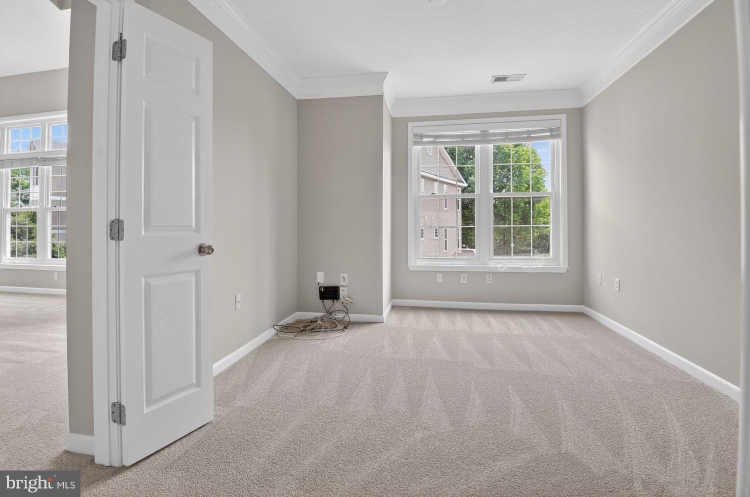 504 Sunset View Terrace Southeast, Unit 301 Leesburg, VA 20175 - Photo 14 of 57