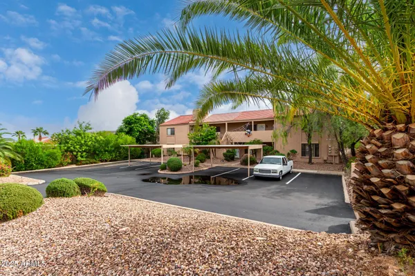 $1,695 | 13627 North Hamilton Drive, Unit 102, Fountain Hills, AZ 85268