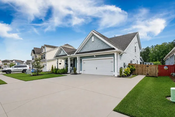 $515,000 | 674 Black Pine Road, Moncks Corner, SC 29461