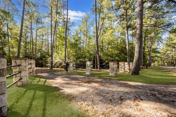 $1,650,000 | 22 Mt Zion Road, New Waverly, TX 77358