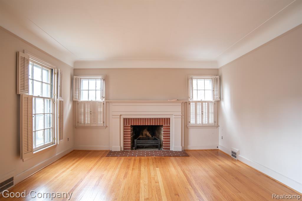 20151 Stratford Road Detroit, MI 48221 - Photo 3 of 44