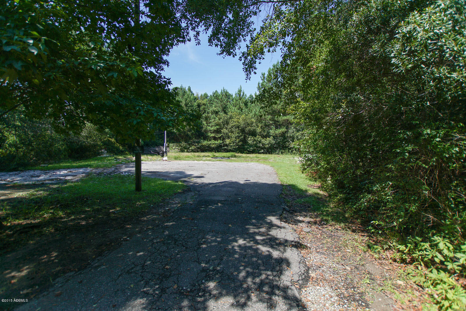 358 Pine Grove Road Beaufort, SC 29906 - Photo 8 of 12 9