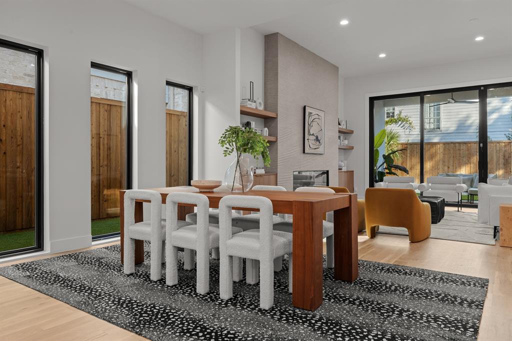 6231 McCommas Boulevard Dallas, TX 75214 - Photo 10 of 40 a view of a dining room with furniture