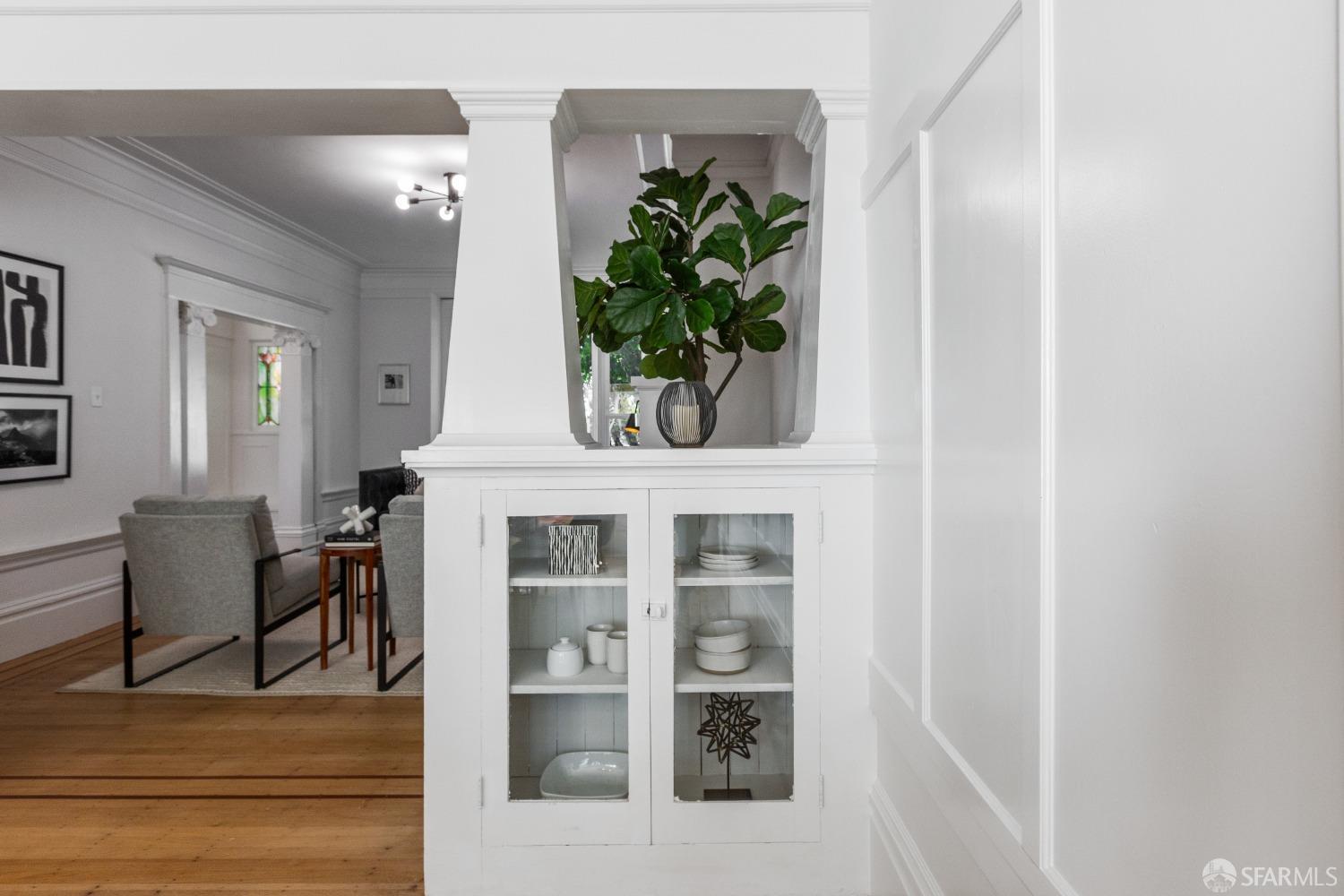 931 Clayton Street San Francisco, CA 94117 - Photo 14 of 28 a view of living room with furniture and a potted plant