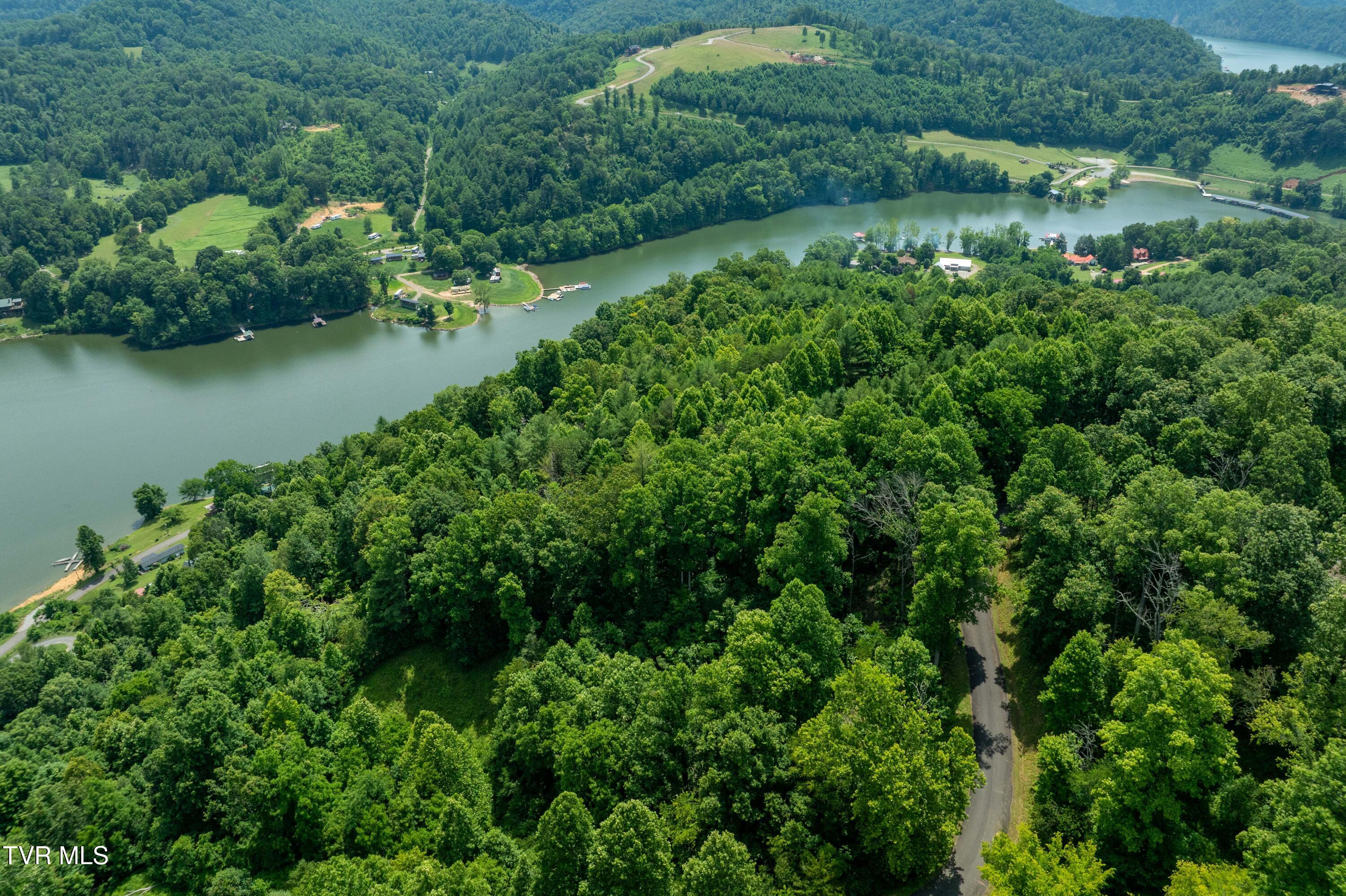 Lot 11 Lake Ridge Road, Unit 11 Butler, TN 37640 - Photo 10 of 19 Lot 11 (10 of 19)