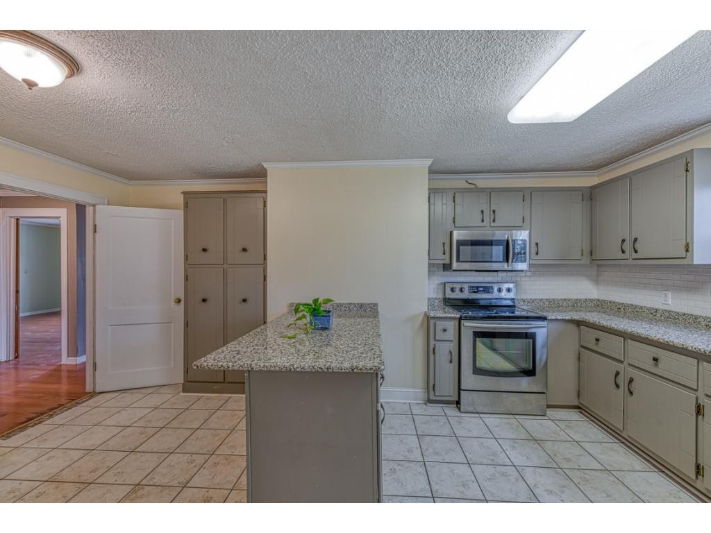 588 Dry Branch Road Bluff City, TN 37618 - Photo 17 of 25 Photo 17