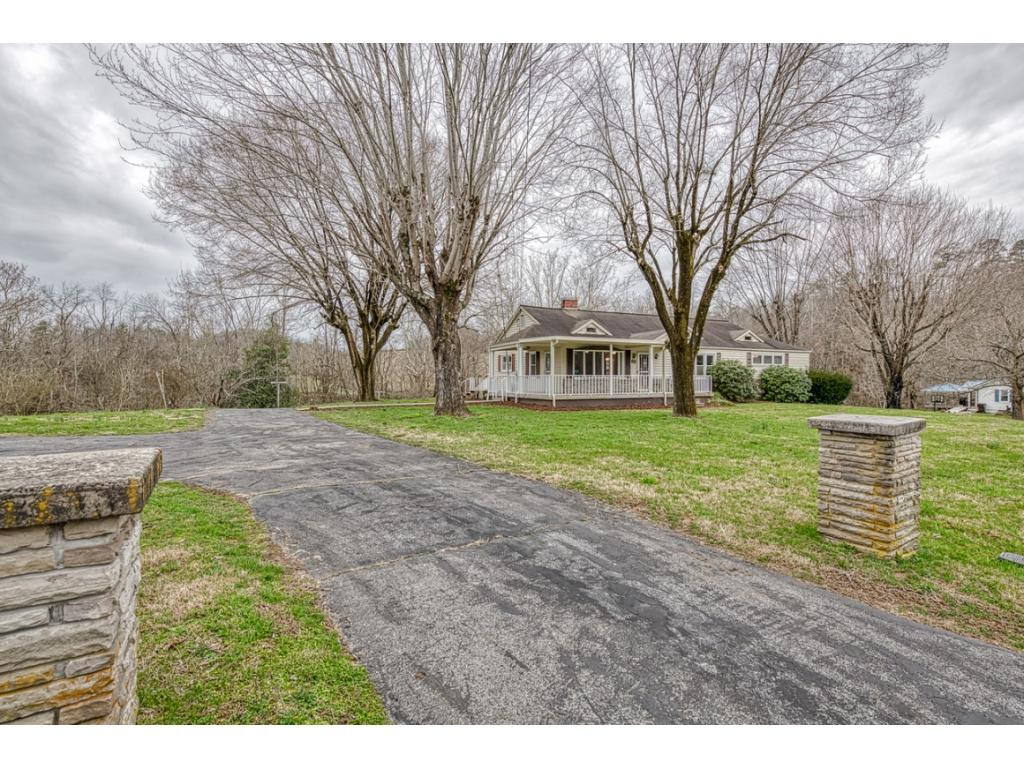588 Dry Branch Road Bluff City, TN 37618 - Photo 2 of 25 Photo 2