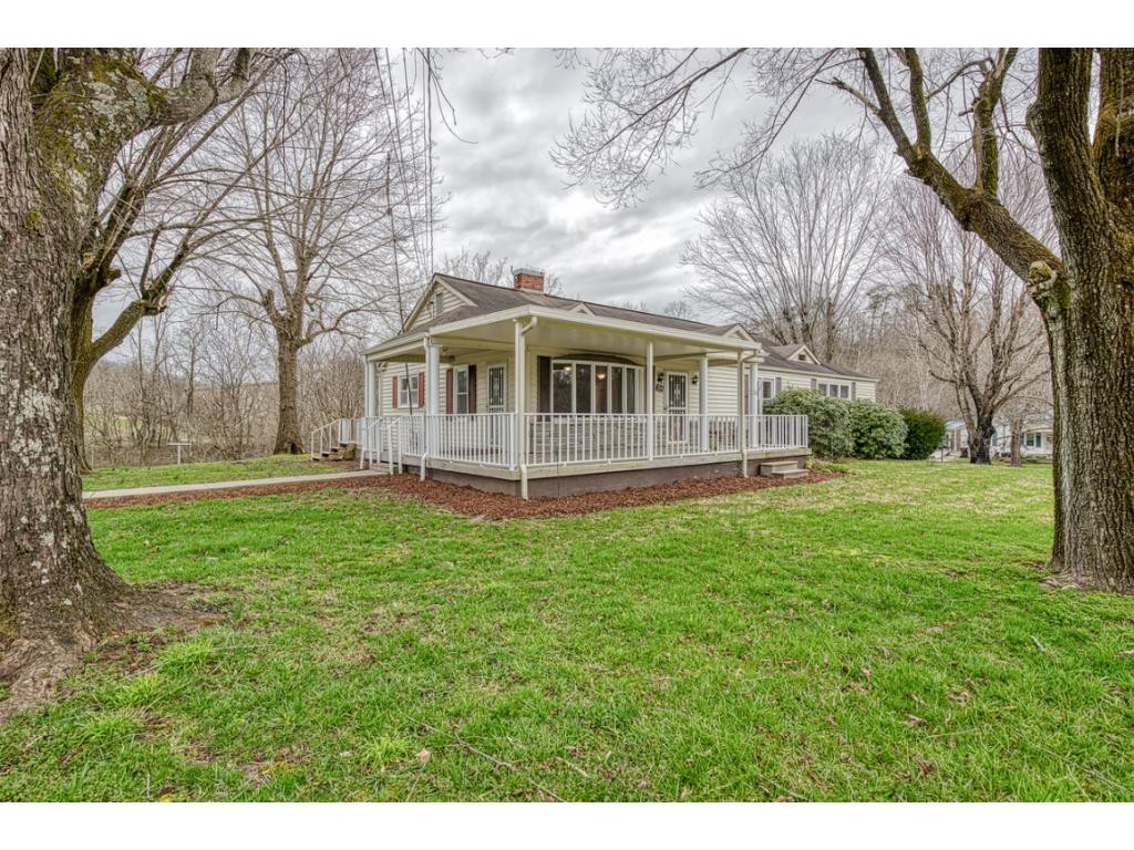 588 Dry Branch Road Bluff City, TN 37618 - Photo 3 of 25 Photo 3