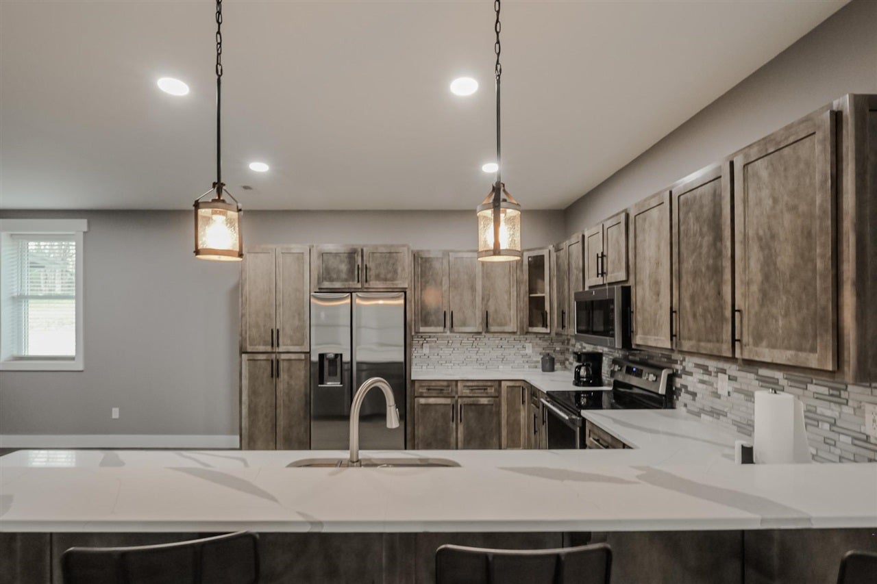 713 North Gillock Road Glasgow, KY 42141 - Photo 7 of 46 Gallery Image 7