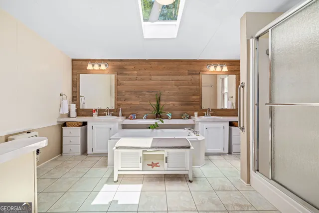 $394,900 | 177 East Silver Shoals Road, Toccoa, GA 30577