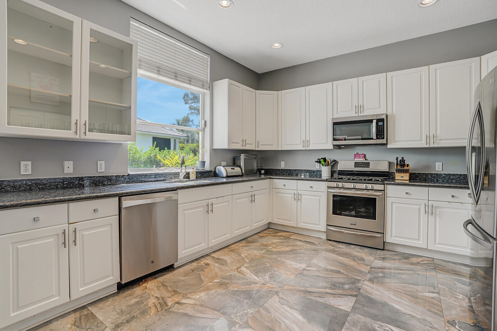 403 Mangrove Point Jupiter, FL 33458 - Photo 12 of 51 12_Image_12_mls