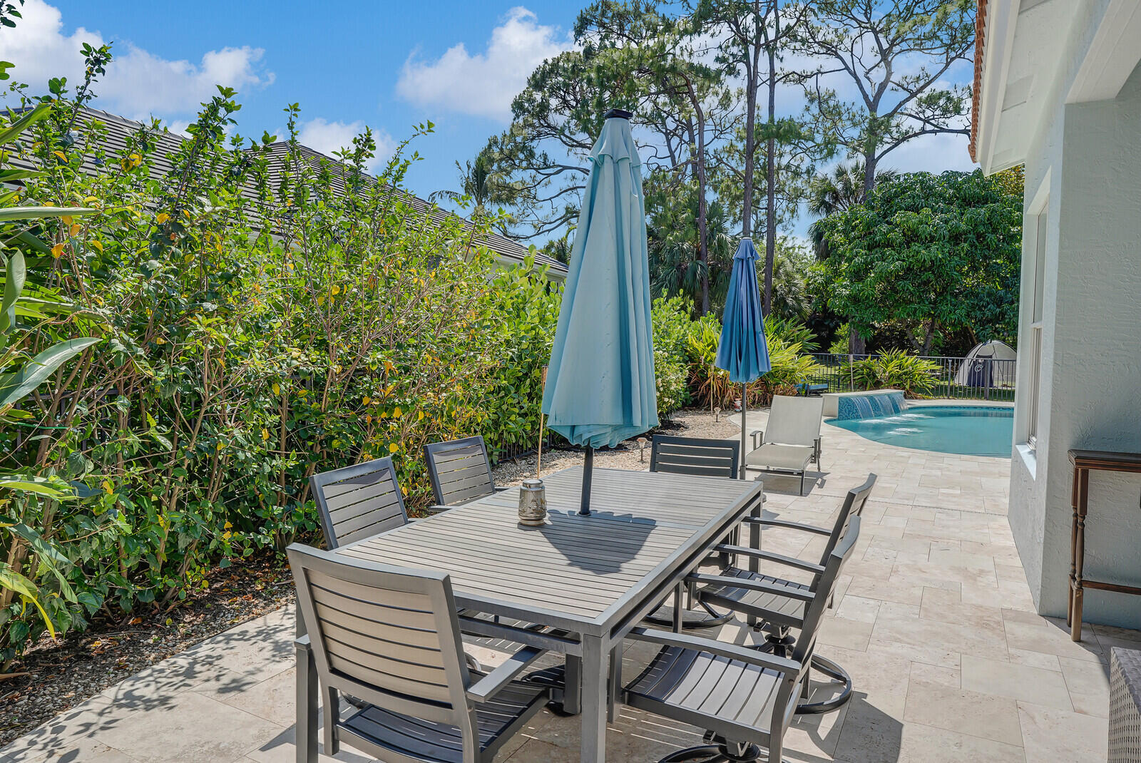 403 Mangrove Point Jupiter, FL 33458 - Photo 36 of 51 outdoor dining