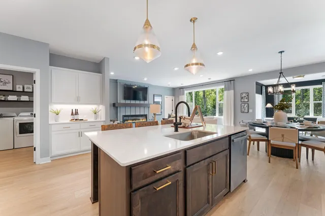 $520,000 | 405 James Parkway, Cottage Grove, MN 55016