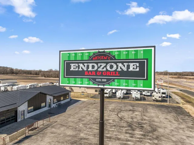 $520,000 | 405 James Parkway, Cottage Grove, MN 55016