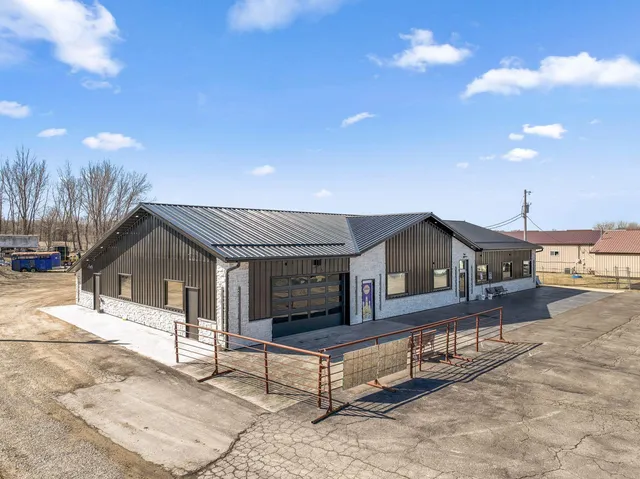 $520,000 | 405 James Parkway, Cottage Grove, MN 55016