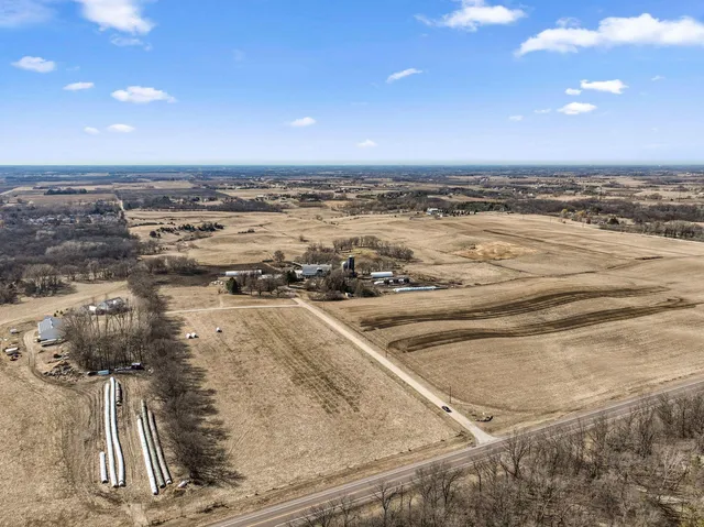 $520,000 | 405 James Parkway, Cottage Grove, MN 55016