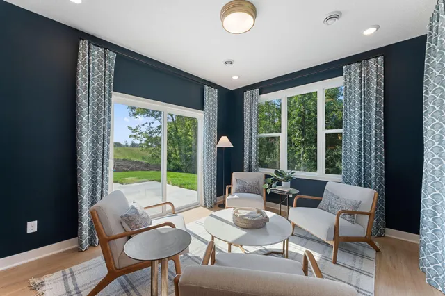 $520,000 | 405 James Parkway, Cottage Grove, MN 55016