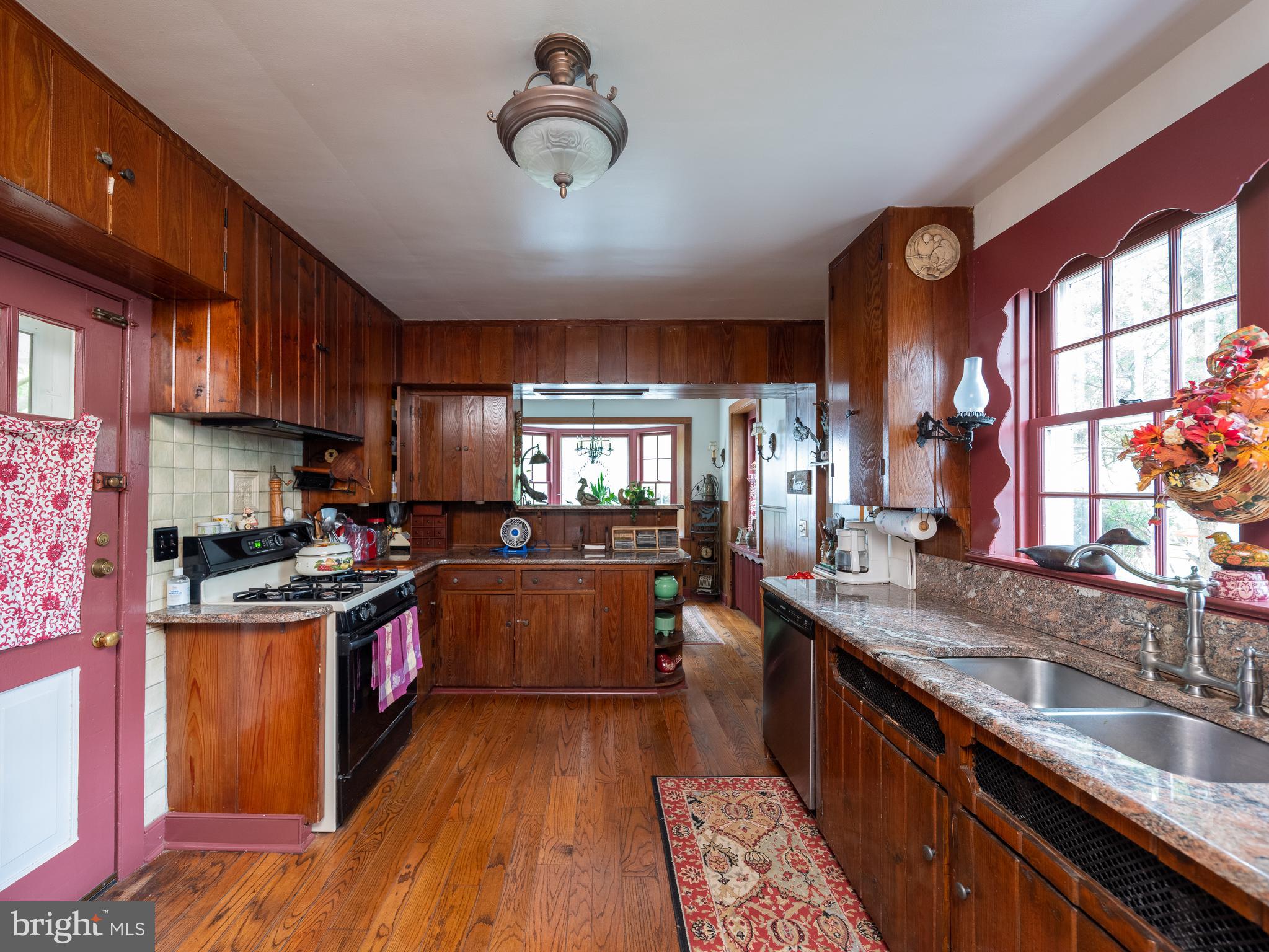 2890 Furlong Road Doylestown, PA 18902 - Photo 16 of 42 Kitchen