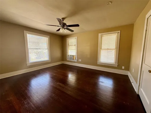$800 | 3100 Avenue G, Unit 200, Fort Worth, TX 76105