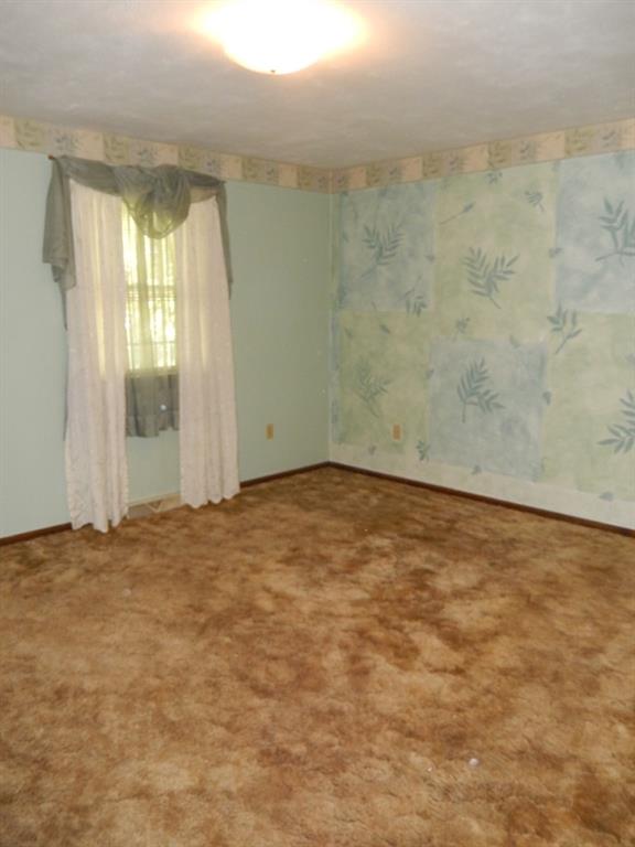 376 Glendale Road Beaver Falls, PA 15010 - Photo 12 of 21 Gallery Image 12