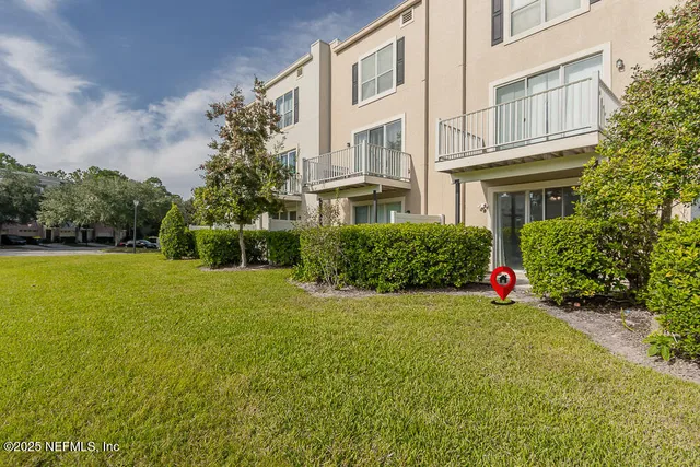 $2,400 | 4422 Capital Dome Drive, Jacksonville, FL 32246