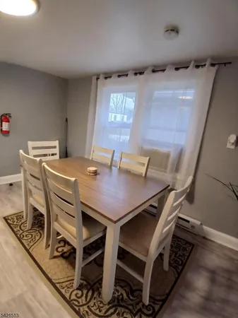 $2,400 | 17 Thomas Street, Unit 2, Bloomfield, NJ 07003