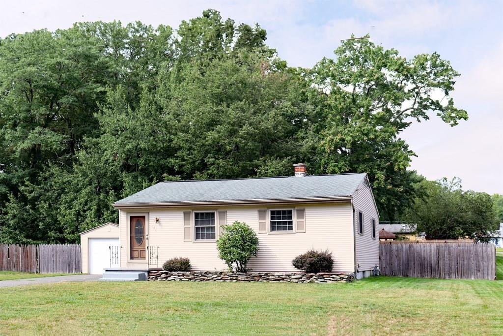 146 Shady Brook Lane Springfield, MA 01118 - Photo 3 of 28 Gallery Image 3