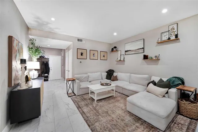 $2,800 | 8518 Coppertowne Lane, Dallas, TX 75243