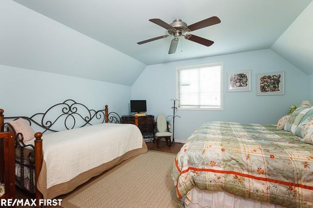 5185 Pointe Tremble Road Algonac, MI 48001 - Photo 29 of 43 31294892-28.JPG