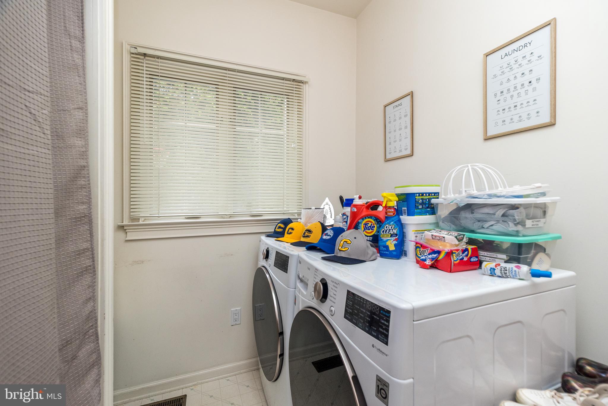 926 Manor Avenue Jenkintown, PA 19046 - Photo 19 of 41 Main floor laundry