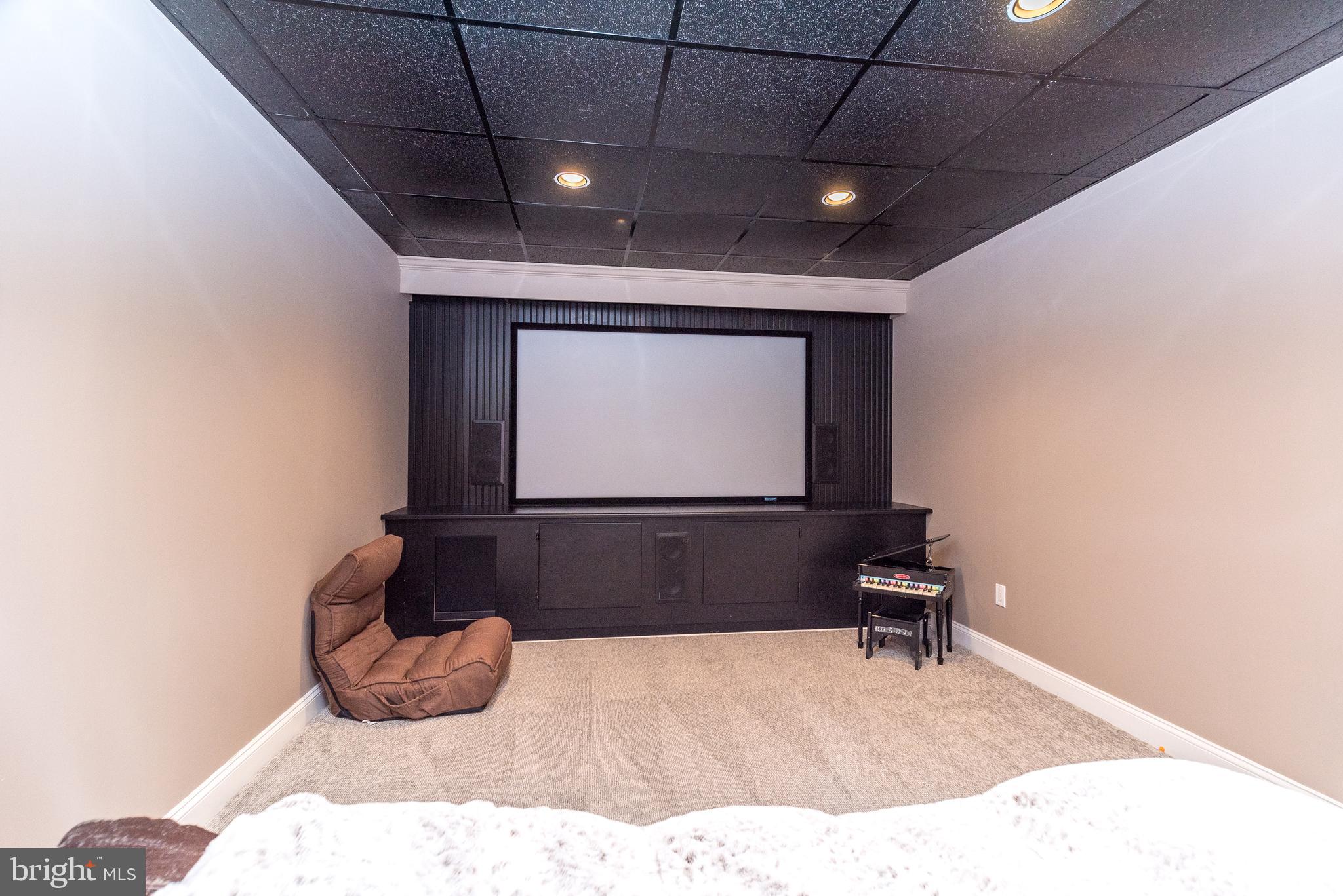 926 Manor Avenue Jenkintown, PA 19046 - Photo 31 of 41 Movie Theater