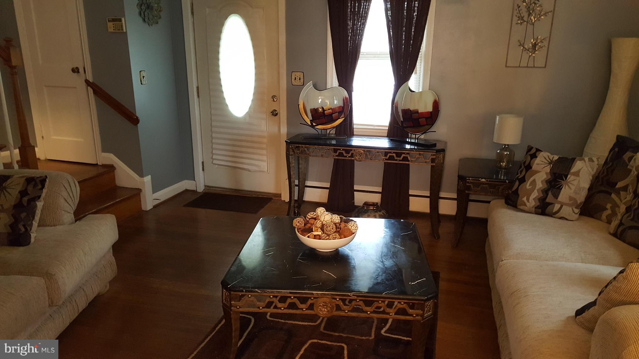 5935 Glenkirk Road Baltimore, MD 21239 - Photo 3 of 19 Living Room