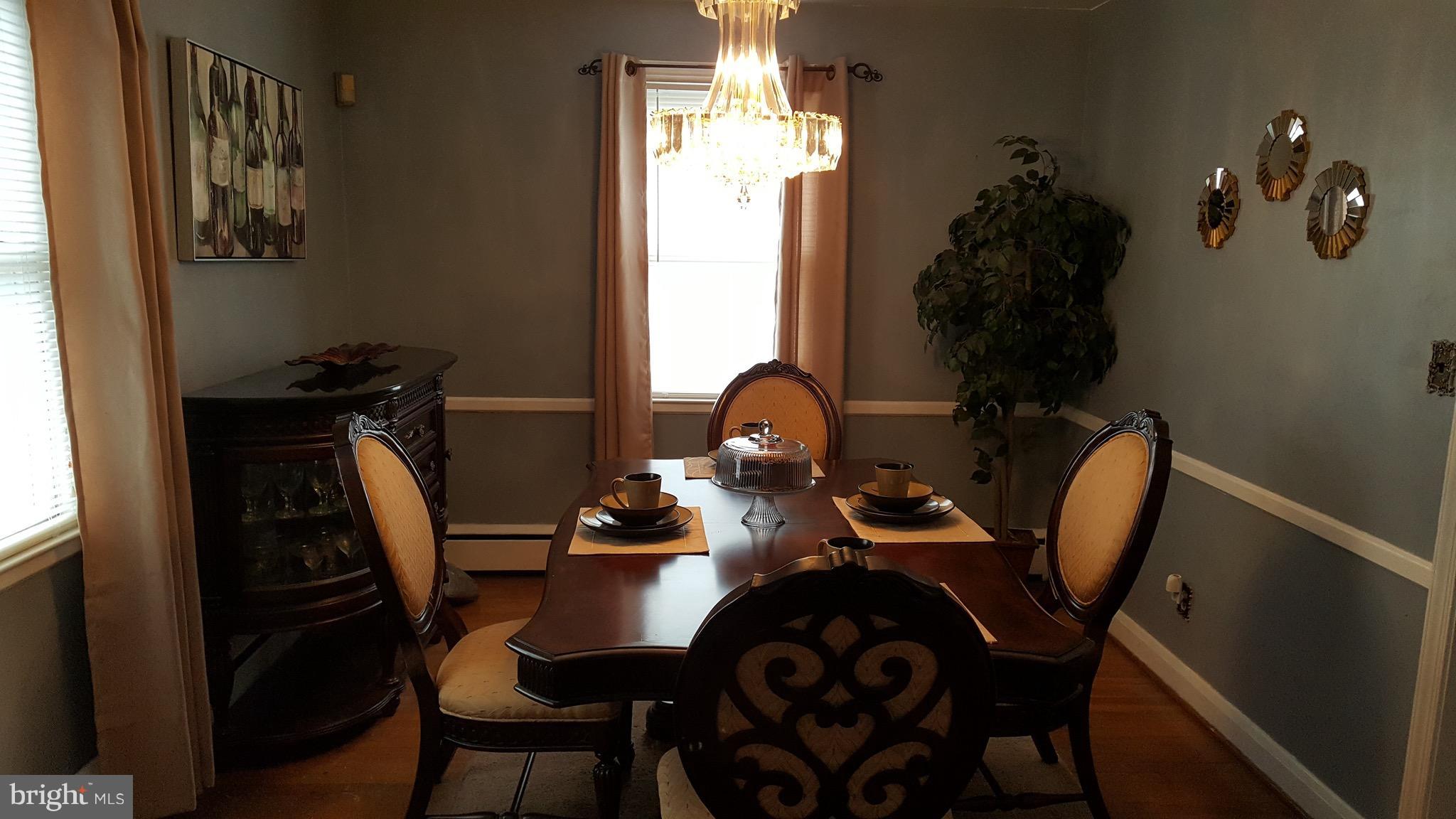 5935 Glenkirk Road Baltimore, MD 21239 - Photo 4 of 19 Dining Room