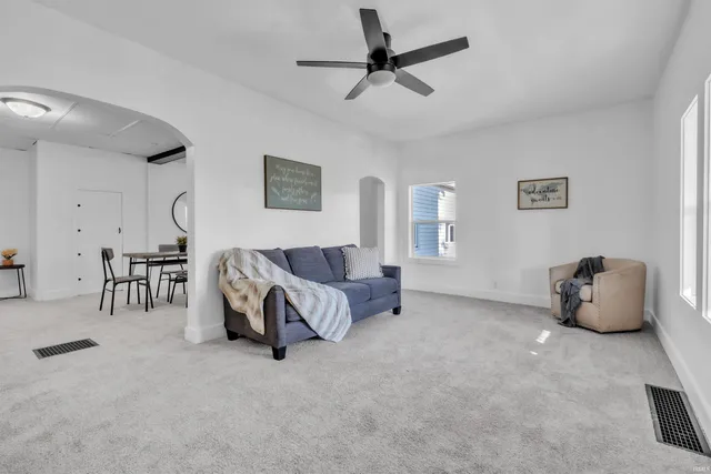 $184,995 | 104 South Cowen Street, Garrett, IN 46738