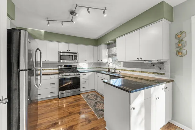 $439,900 | 1315 Underwood Terrace, Wheaton, IL 60189