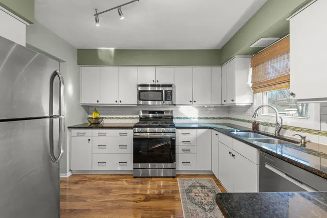 $439,900 | 1315 Underwood Terrace, Wheaton, IL 60189