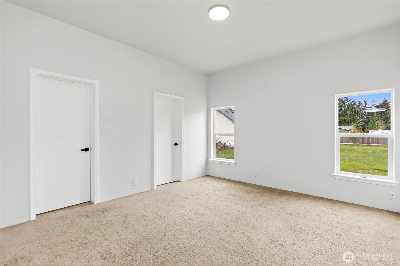 521 Military Road East Tacoma, WA 98445 - Photo 13 of 40