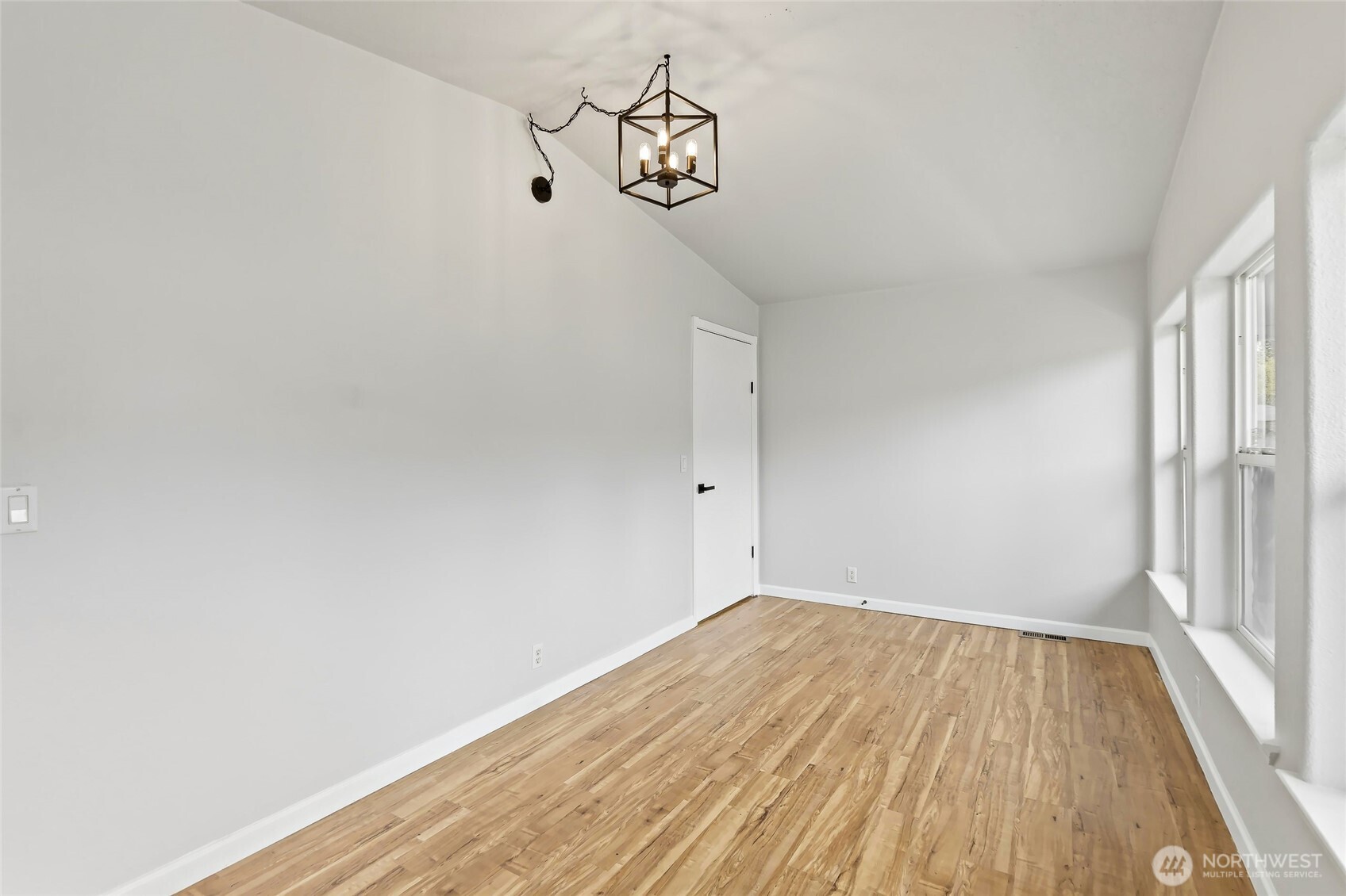 521 Military Road East Tacoma, WA 98445 - Photo 25 of 40