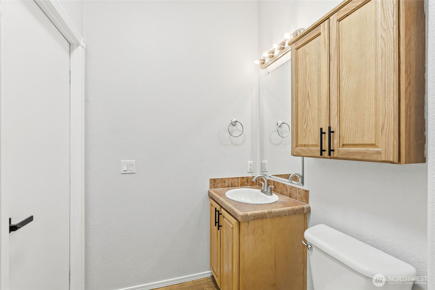 521 Military Road East Tacoma, WA 98445 - Photo 28 of 40