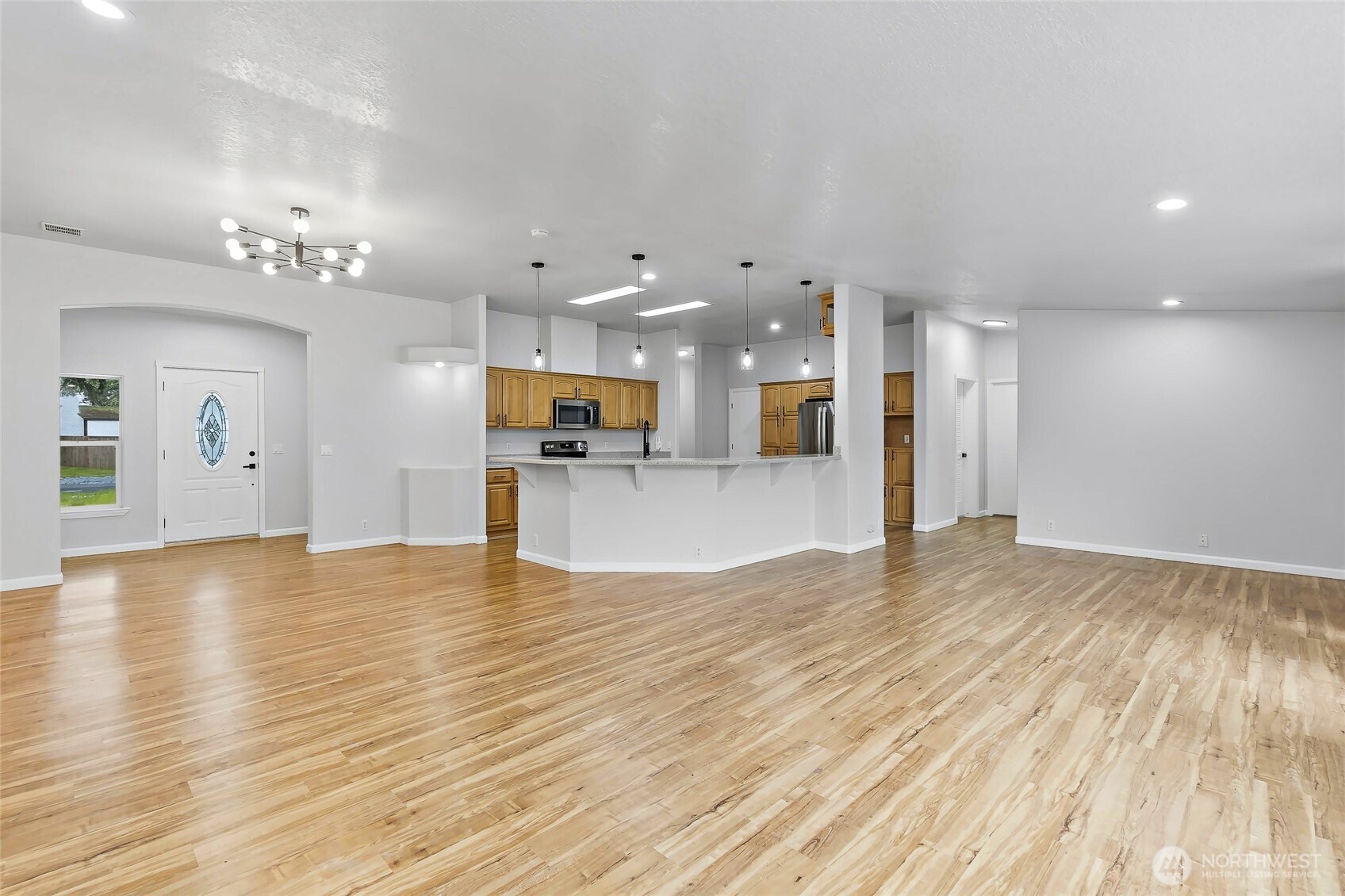 521 Military Road East Tacoma, WA 98445 - Photo 5 of 40