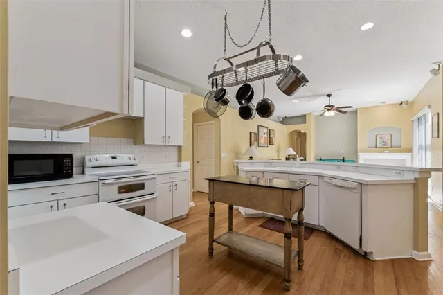 $569,000 | 523 Saddlewood Lane, Winter Springs, FL 32708